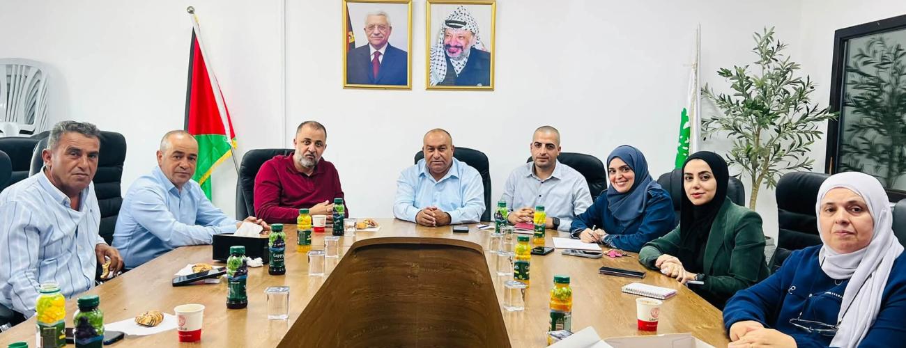 بلدية بيرزيت تبحث إطلاق مشروع مركز شرطة بيرزيت الحديث لتعزيز الأمن وخدمة المواطنين في البلدة والمناطق المجاورة